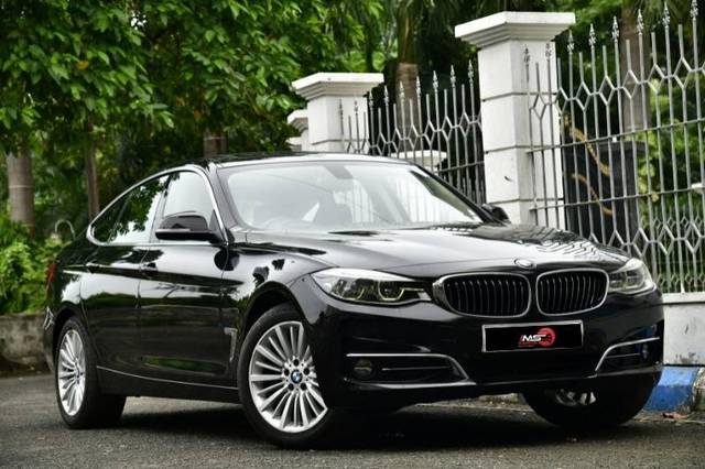 https://images10.gaadi.com/usedcar_image/4599628/original/processed_73d92cafd27f3bf685b478df9d9c041a.jpg?imwidth=6400