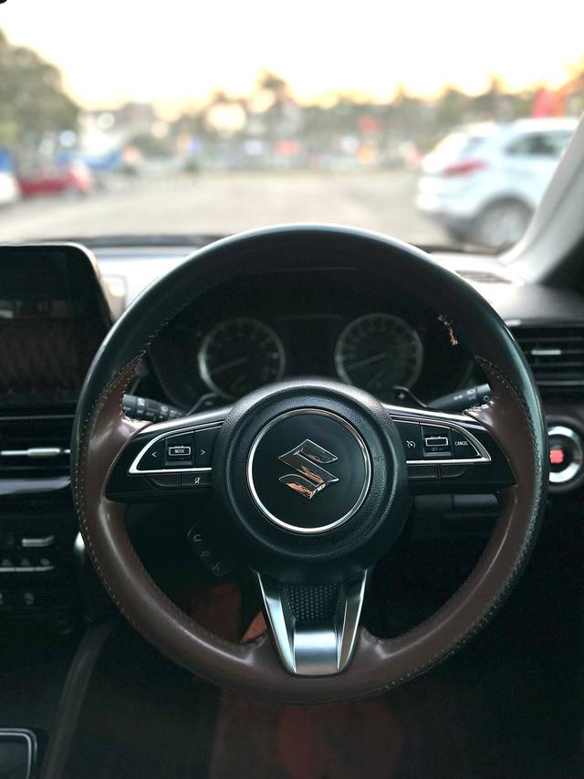 https://images10.gaadi.com/usedcar_image/4599635/original/edf627b9533630bde4d51eac69a12813.jpg?imwidth=6402
