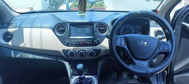https://images10.gaadi.com/usedcar_image/4599732/original/392bea117a0cbd1a3e789fbd82241a18.jpg?imwidth=6402