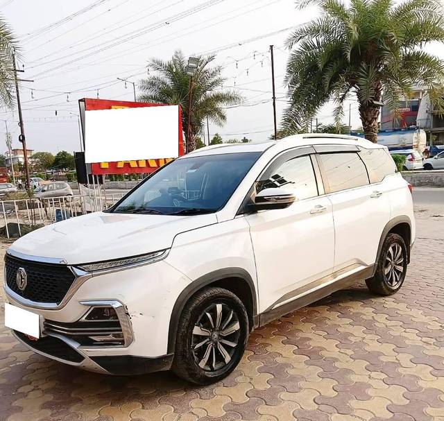 https://images10.gaadi.com/usedcar_image/4599798/original/processed_624fdd5ef01dccf39c711a4170302fa9.jpg?imwidth=6400