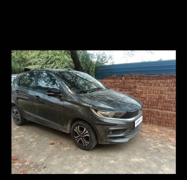 https://images10.gaadi.com/usedcar_image/4599815/original/processed_b62de03d-57a8-4d0d-a657-d4c98e48d2f8.jpeg?imwidth=6400