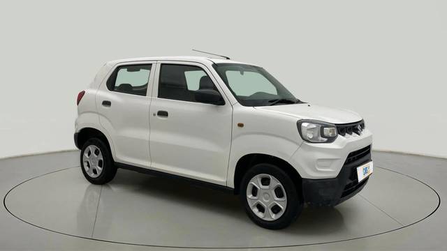 https://images10.gaadi.com/usedcar_image/4599820/original/8fa58a4cc31eeb670aa2b47d483b25c6.jpg?imwidth=6400