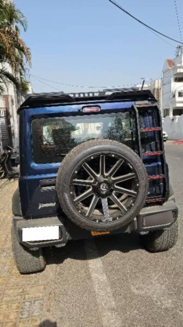 https://images10.gaadi.com/usedcar_image/4599830/original/processed_c68c8df4-d670-4dab-a953-e8bfc51f615a.jpg?imwidth=6400