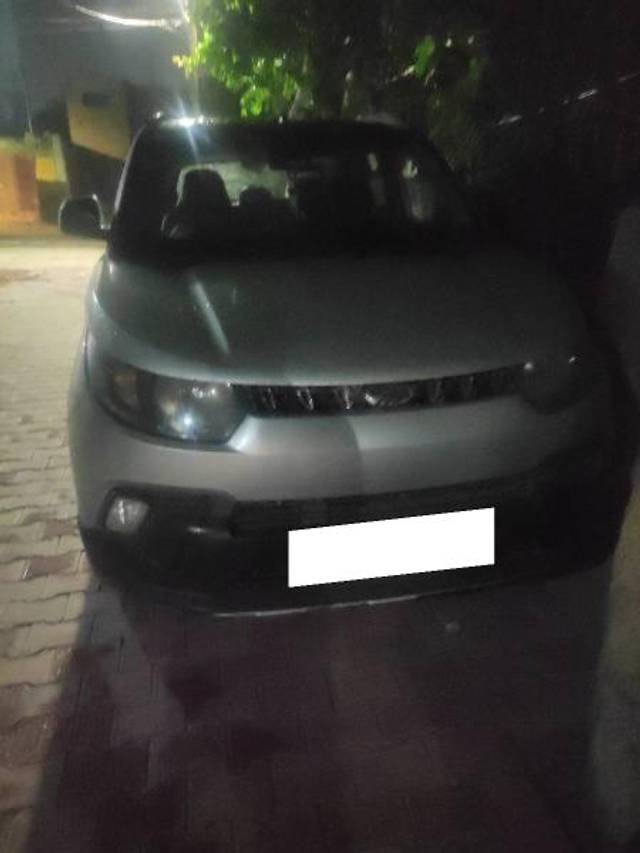 https://images10.gaadi.com/usedcar_image/4599882/original/processed_d589294d-dc00-4af8-936e-252f52364c35.jpg?imwidth=6400