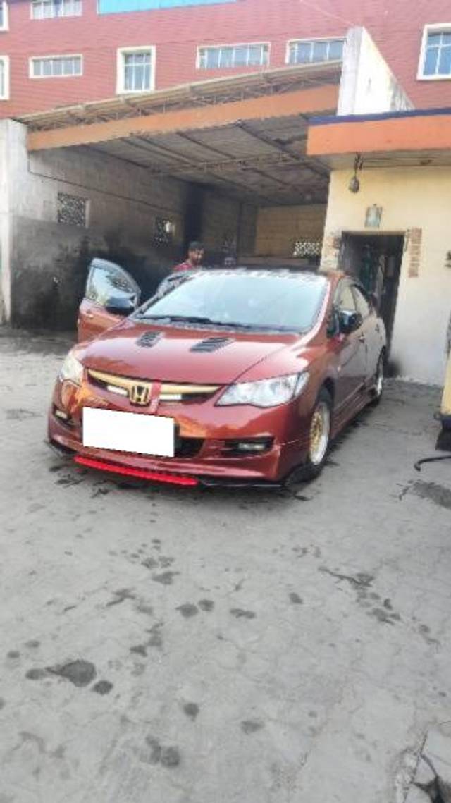 https://images10.gaadi.com/usedcar_image/4599894/original/processed_646aa2e9-af0a-42d7-af25-be8f7932d1a6.jpg?imwidth=6401