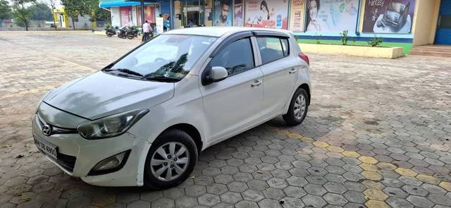 https://images10.gaadi.com/usedcar_image/4599914/original/processed_6949105e-0ee0-4826-8c42-f57b3f7ec091.jpg?imwidth=6400