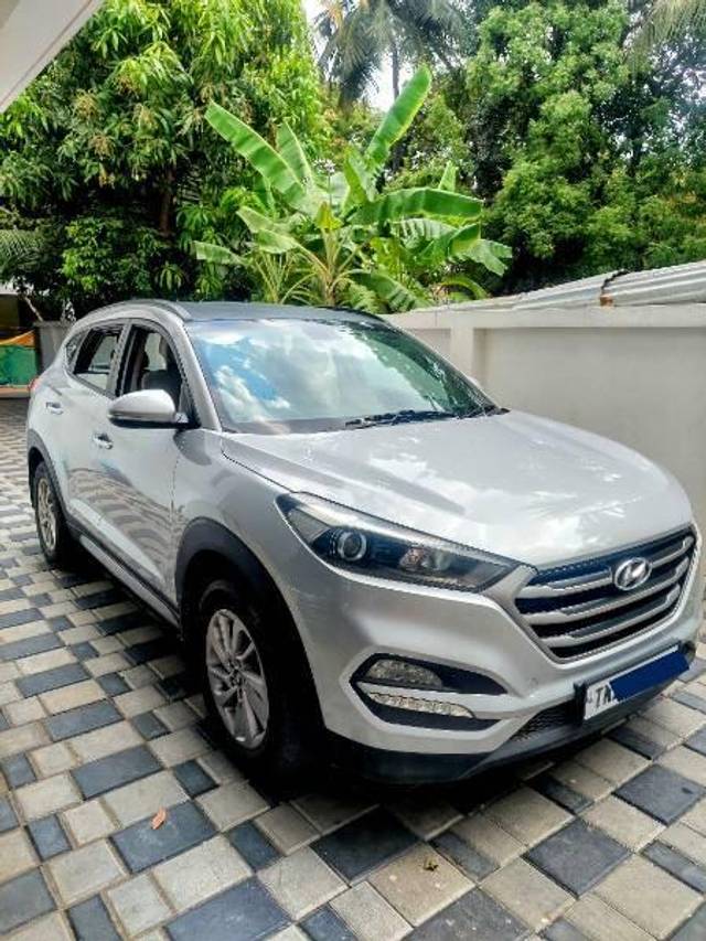 https://images10.gaadi.com/usedcar_image/4599921/original/processed_91b7e472-6d25-4d1a-bc51-4c94b646445b.jpg?imwidth=6400