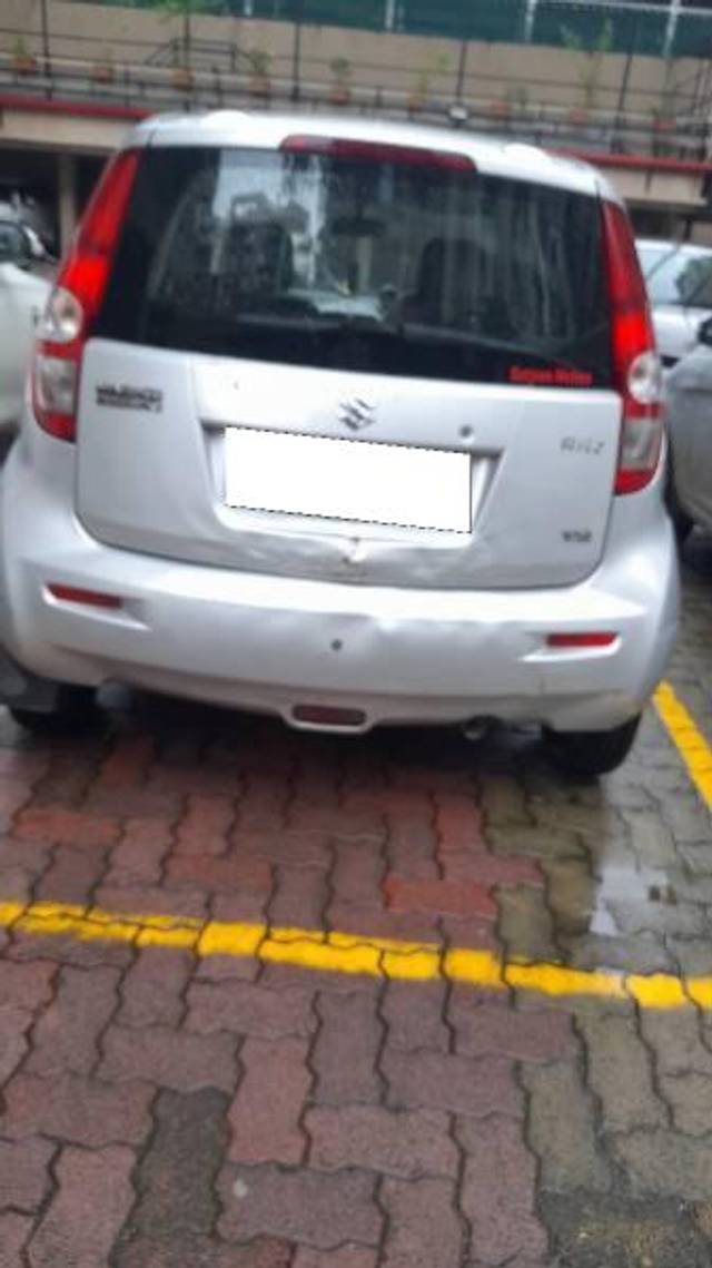 https://images10.gaadi.com/usedcar_image/4599922/original/processed_2f86f488-5802-4b1f-a61a-b2808c3673bb.jpeg?imwidth=6401