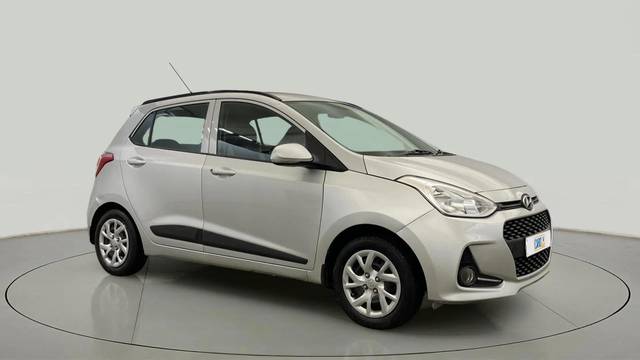 https://images10.gaadi.com/usedcar_image/4599924/original/6e3b4e3489deed402e88d660b2c9ec61.jpg?imwidth=6400