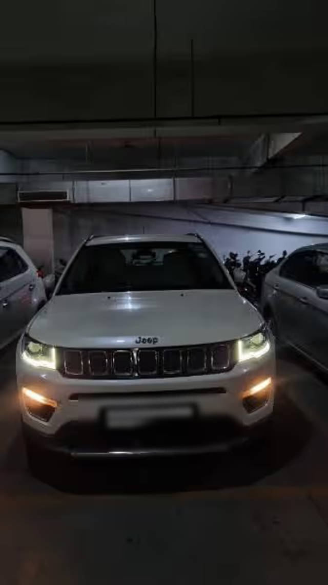 https://images10.gaadi.com/usedcar_image/4599941/original/4aed4c21-0343-4649-9e0d-64cc5ab48e91.png?imwidth=6400