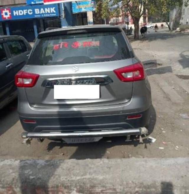 https://images10.gaadi.com/usedcar_image/4599993/original/processed_73e493e0-370f-4dc3-b458-971bf9c219ad.jpg?imwidth=6401