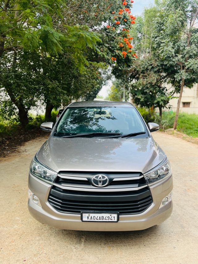Toyota Innova Crysta 2.4 G MT BSIV Second-hand 2017 Toyota Innova Crysta 2.4 G MT BSIV for sale in Bangalore