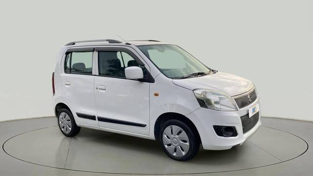https://images10.gaadi.com/usedcar_image/4600033/original/512d9e41e8c49fa1358c11dd8459284a.jpg?imwidth=6400