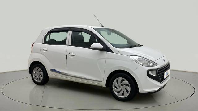 https://images10.gaadi.com/usedcar_image/4600054/original/79369266bb957f0699979b6b7e441013.jpg?imwidth=6400
