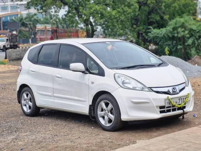 https://images10.gaadi.com/usedcar_image/4600104/original/processed_fd5369eb-eeae-4571-ae56-f27051b750a2.jpg?imwidth=6402