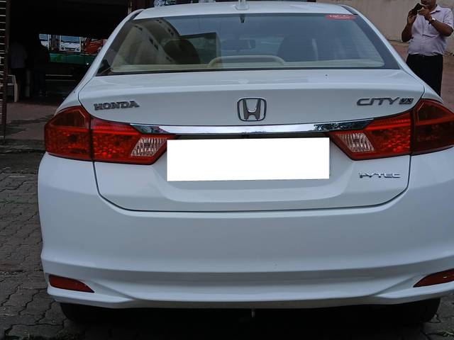 https://images10.gaadi.com/usedcar_image/4600108/original/processed_c3ecd6e7c956ffc13b381678fd0c778e.jpg?imwidth=6401