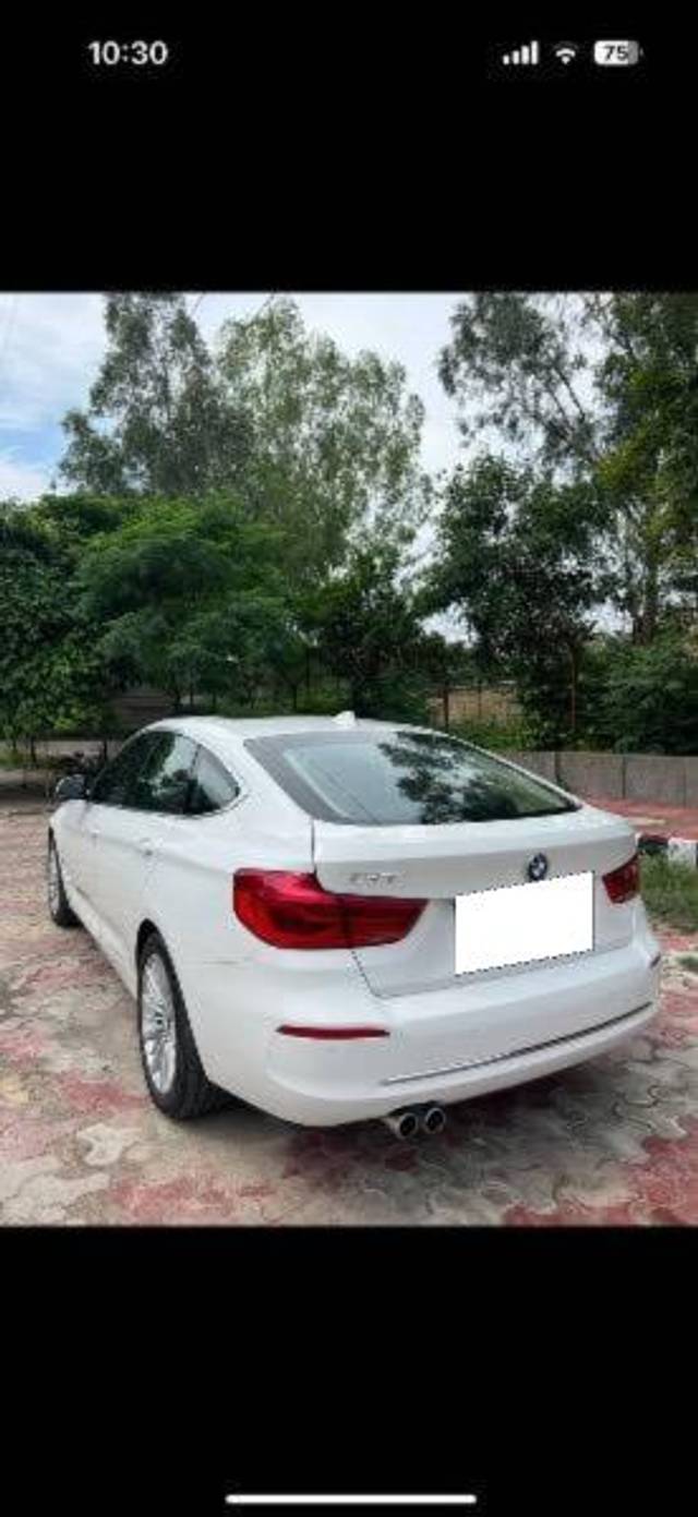 https://images10.gaadi.com/usedcar_image/4600109/original/processed_7227fa8e-e8f2-478c-9fd8-bd93c2425c07.jpeg?imwidth=6402