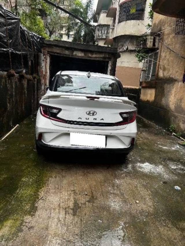 https://images10.gaadi.com/usedcar_image/4600152/original/processed_71241a46-0447-4837-89ba-54f1005506cb.jpeg?imwidth=6401
