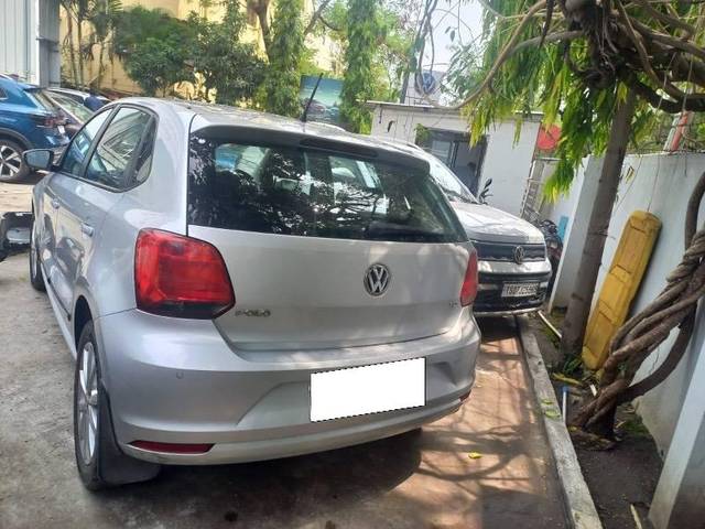 https://images10.gaadi.com/usedcar_image/4600182/original/processed_cbe49f21-8aec-4384-a4e9-5ca85fb8c216.jpeg?imwidth=6401