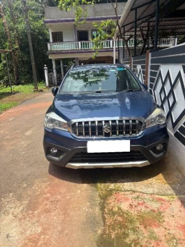https://images10.gaadi.com/usedcar_image/4600207/original/processed_8501dc9f-0b44-49e6-9053-31442f1639e4.jpeg?imwidth=6400