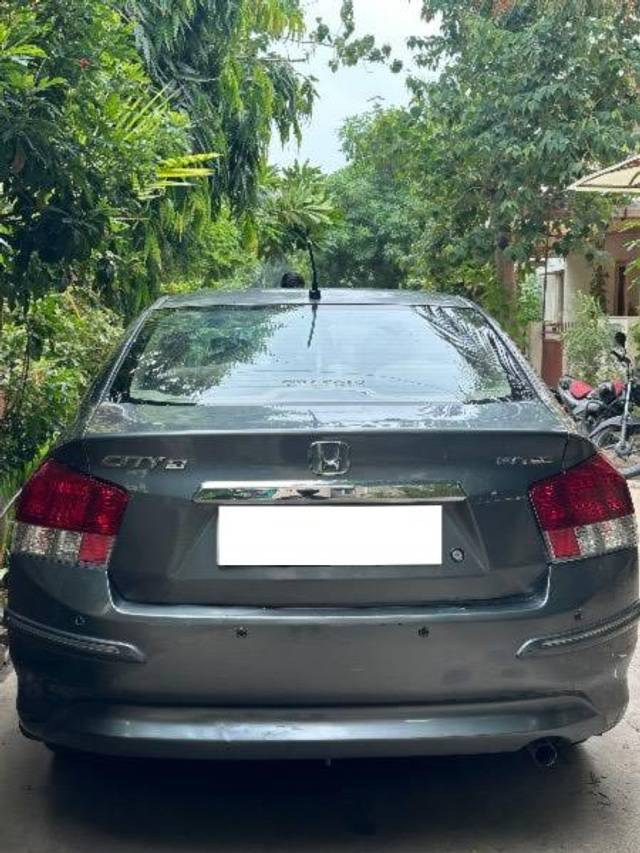 https://images10.gaadi.com/usedcar_image/4600274/original/processed_edd5b891-25fc-4015-aac5-6529c7a77690.jpeg?imwidth=6401