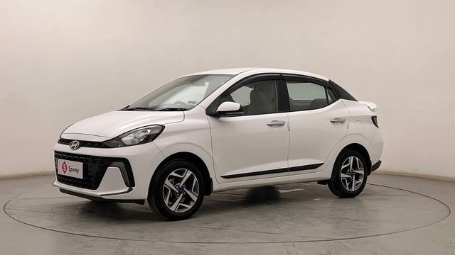 https://images10.gaadi.com/usedcar_image/4600336/original/75035846007c044388216a1b4959c55c.JPG?imwidth=6400