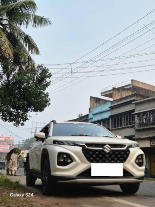 https://images10.gaadi.com/usedcar_image/4600358/original/processed_95e7216b-00d1-4a7d-9a72-5c35ff8a8179.jpg?imwidth=6400