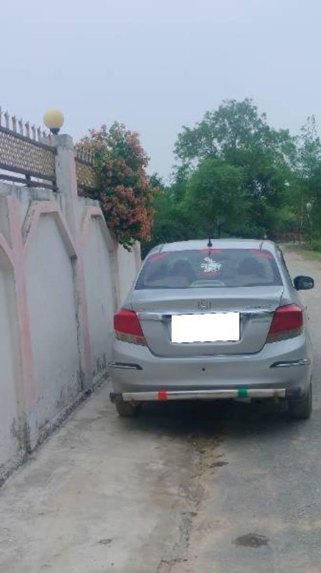 https://images10.gaadi.com/usedcar_image/4600459/original/processed_0c6fbbdd-c024-4857-85c7-49f9c3cafd2a.jpg?imwidth=6401