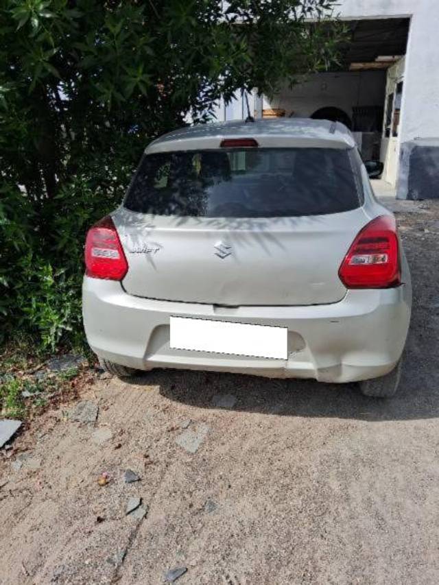 https://images10.gaadi.com/usedcar_image/4600492/original/processed_bfc9c7c1-c185-496f-92fd-0cc540ce6087.jpg?imwidth=6402