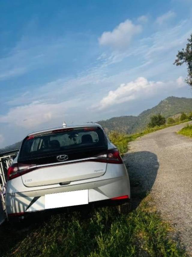 https://images10.gaadi.com/usedcar_image/4600527/original/processed_3fe68106-d904-4c1f-acfa-55b9c2e6de23.jpeg?imwidth=6401