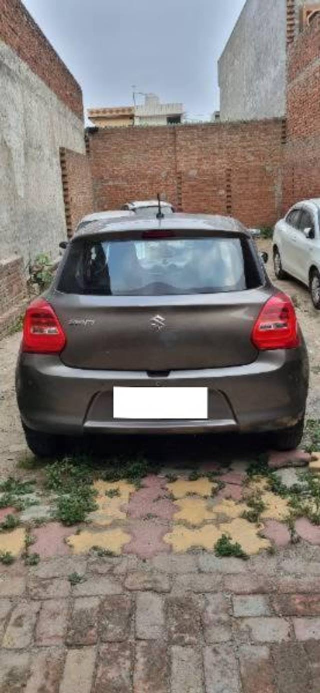 https://images10.gaadi.com/usedcar_image/4600570/original/processed_720a9bba-346d-4e6f-8aa2-79a448664ec4.jpg?imwidth=6400