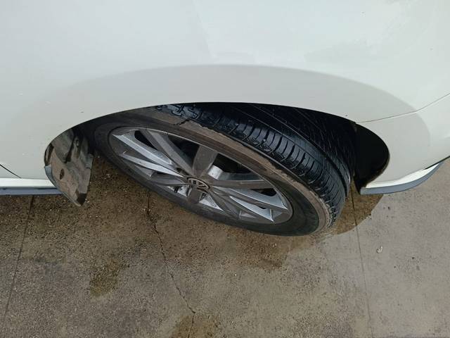 https://images10.gaadi.com/usedcar_image/4600585/original/985c1ba54eb53ae4907caceefa390fa9.jpg?imwidth=6402