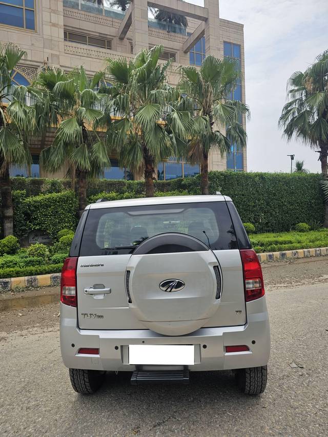 https://images10.gaadi.com/usedcar_image/4600601/original/processed_7cf26f8de956135edc9efa4f6f9a5a29.jpg?imwidth=6402
