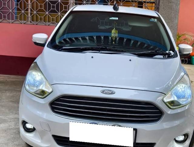 https://images10.gaadi.com/usedcar_image/4600622/original/processed_3e1f7b54-d7b2-4eb7-9d00-744bbcf3e20b.jpg?imwidth=6400