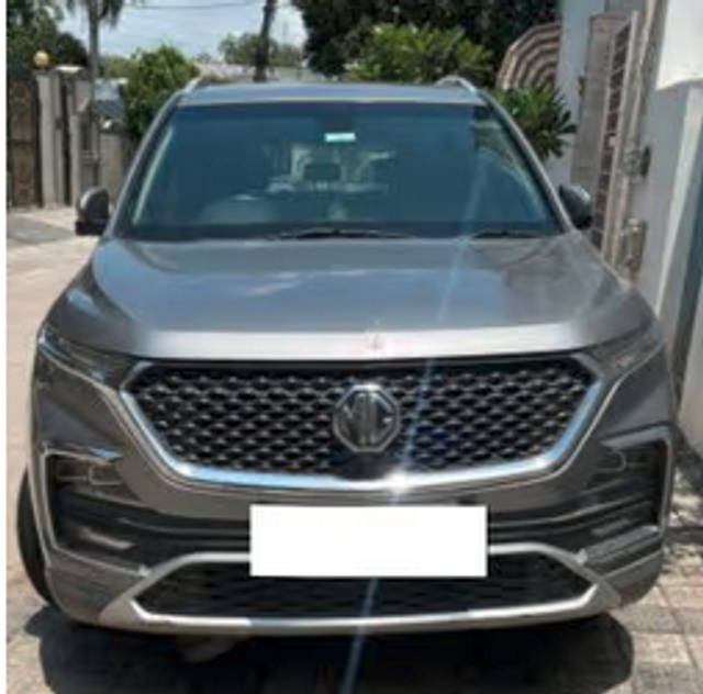 https://images10.gaadi.com/usedcar_image/4600631/original/a23e582d-2e71-4a6b-8746-75ff6476eac1.png?imwidth=6400