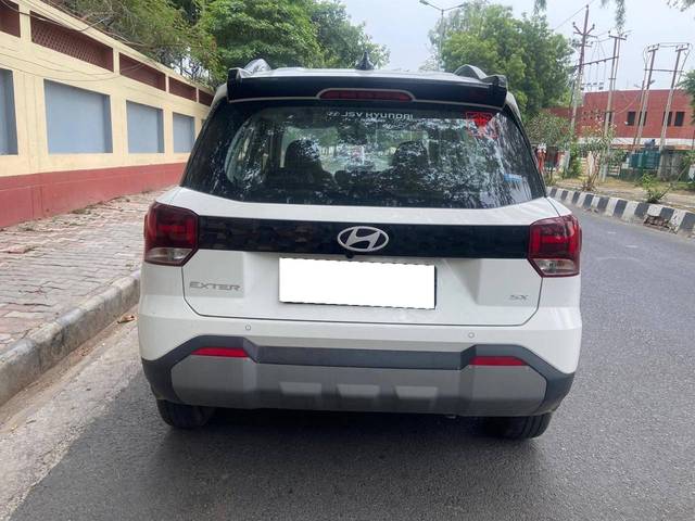 https://images10.gaadi.com/usedcar_image/4600633/original/processed_2c4dadb7bf251f57fedf56820ce5eeec.jpg?imwidth=6402