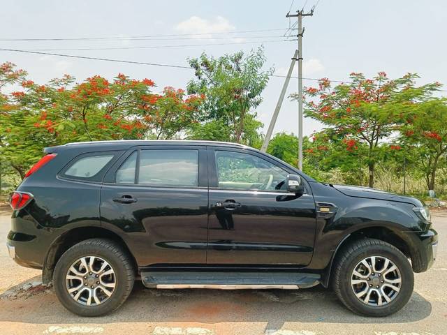 https://images10.gaadi.com/usedcar_image/4600648/original/35db8b07f217c837ce4a0e9e7020c3a1.jpg?imwidth=6401