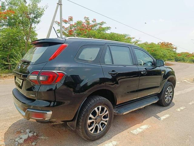 https://images10.gaadi.com/usedcar_image/4600648/original/processed_975b7f7657d2d6d186dce4e0966ffe39.jpg?imwidth=6402