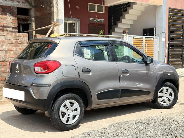 https://images10.gaadi.com/usedcar_image/4600673/original/processed_1d5c8f74179dc4167df28e0a2ae321e4.jpg?imwidth=6402