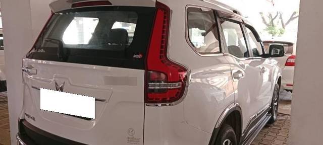 https://images10.gaadi.com/usedcar_image/4600677/original/processed_38df2d04-0b41-4b33-9564-2c4e5eacd4da.jpg?imwidth=6400