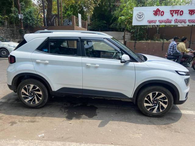 https://images10.gaadi.com/usedcar_image/4600693/original/processed_d1a49e6c053f7067b5070b938db266ba.jpg?imwidth=6401