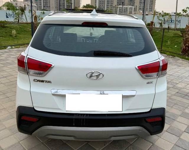 https://images10.gaadi.com/usedcar_image/4600694/original/processed_9a6a876a-ad9b-4665-ba97-a8c89c41e584.jpeg?imwidth=6402
