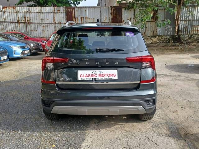 https://images10.gaadi.com/usedcar_image/4600699/original/processed_57791206861d780c170d1a89f394583f.jpeg?imwidth=6402