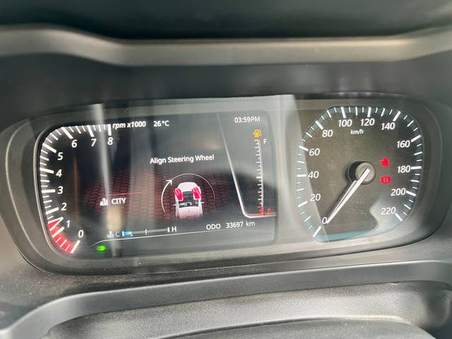 https://images10.gaadi.com/usedcar_image/4600729/original/88dc895f-f92d-4f00-b871-b2f349a3991b.jpg?imwidth=6401