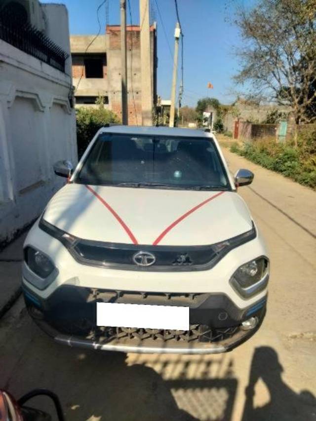 https://images10.gaadi.com/usedcar_image/4600776/original/processed_99158bbd-1c09-44b1-abd2-4bca478c151d.jpg?imwidth=6400