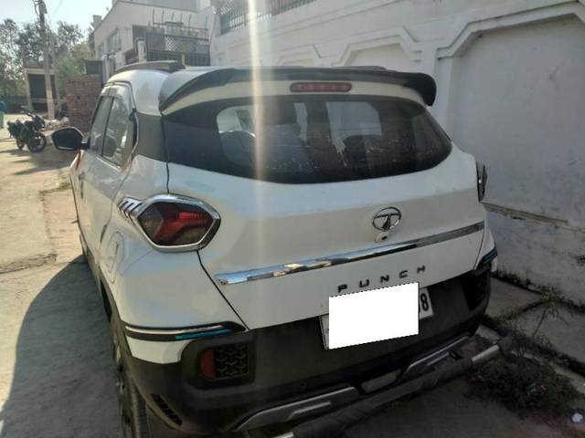 https://images10.gaadi.com/usedcar_image/4600776/original/processed_a5fa2818-9359-4e6b-8aa8-f600ff69e22d.jpg?imwidth=6401