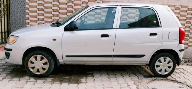 https://images10.gaadi.com/usedcar_image/4600781/original/processed_7286f3c4-c5de-4535-81da-280ae463846e.jpg?imwidth=6401