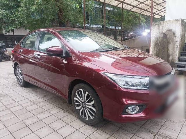 https://images10.gaadi.com/usedcar_image/4600787/original/86c22513-0750-4b2f-a935-9745088fa803.png?imwidth=6400