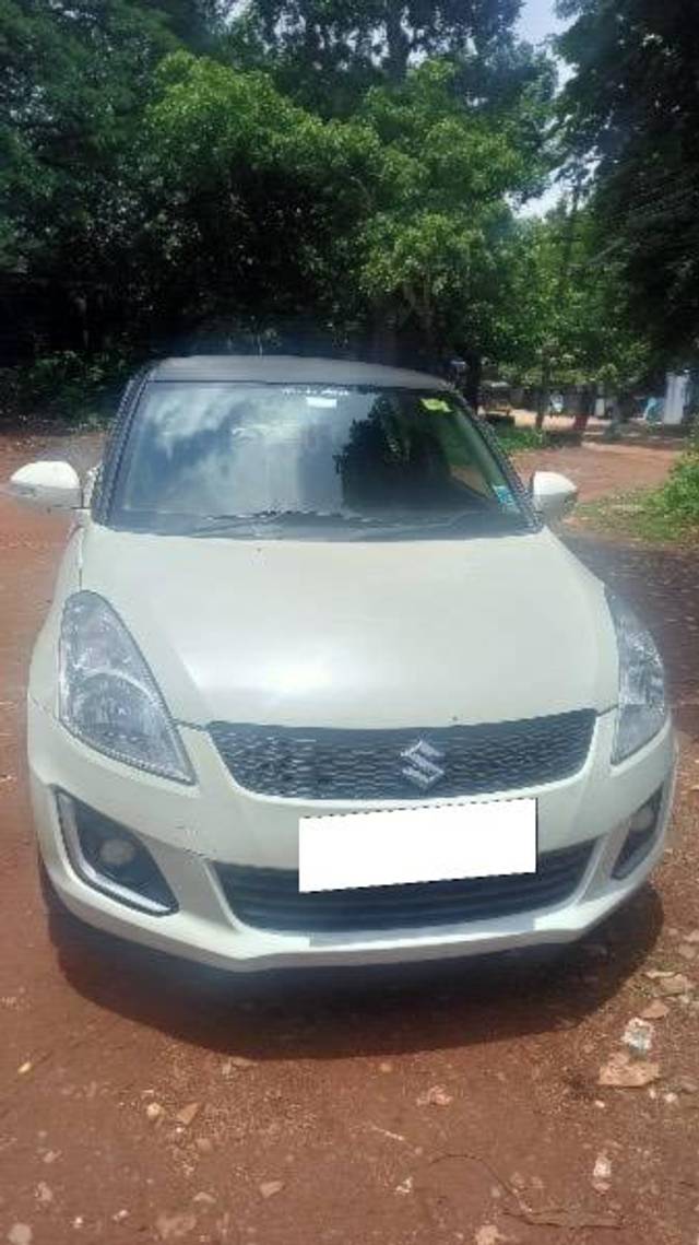https://images10.gaadi.com/usedcar_image/4600789/original/processed_8ba35ea0-e90b-4b13-aabc-0dc8380f08e8.jpeg?imwidth=6400