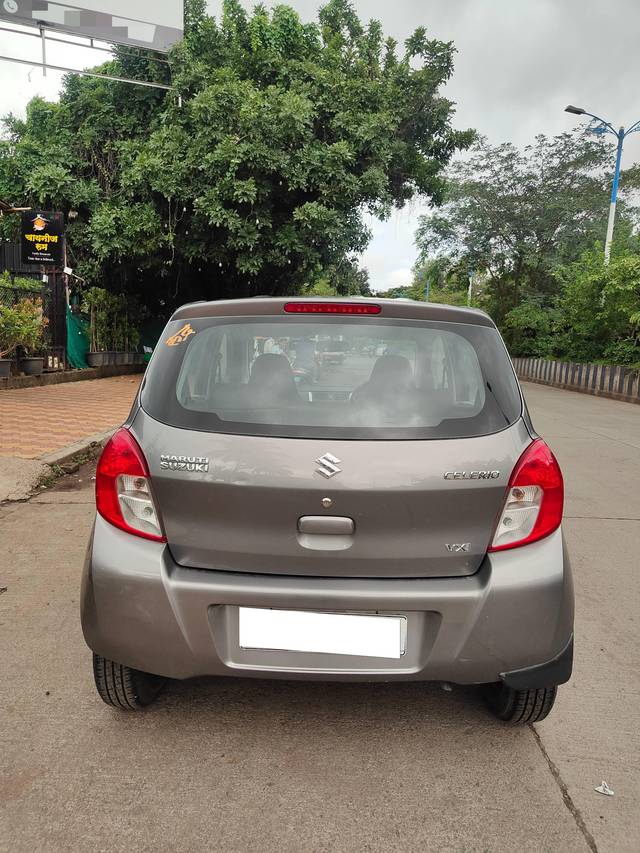 https://images10.gaadi.com/usedcar_image/4600800/original/processed_41d5233040a4b6ed74246e9908f973a9.jpg?imwidth=6401